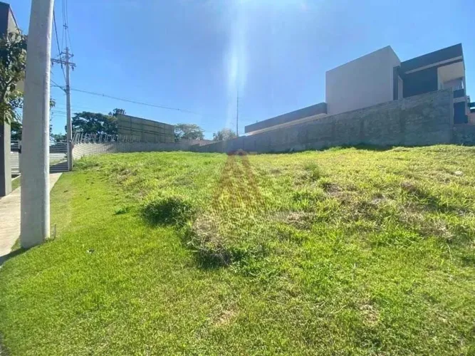 Terreno à Venda em Vinhedo, no Condominio Recanto das Palmas, Alto Padrão, 600m², excelent