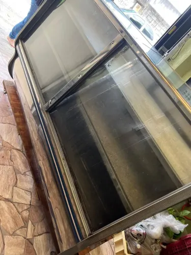 Vende-se Geladeira expositora