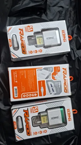 Carregador de celular 