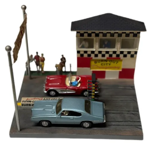 Pontiac Gto 1968 E Corvette Convertible 1960 - Diorama ERTL 1:43