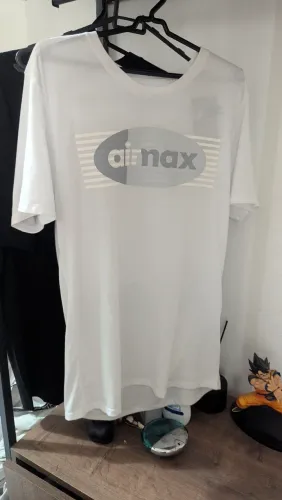 Camiseta Air Max branca