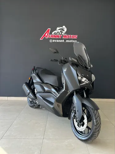 YAMAHA XMAX 250 ABS CONNECTED 2025