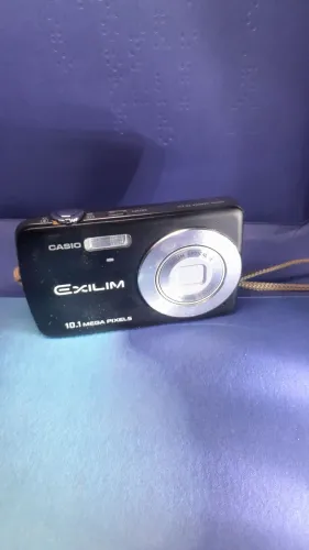 Casio Exilim EX-Z33 com acessórios (leia a descrição)