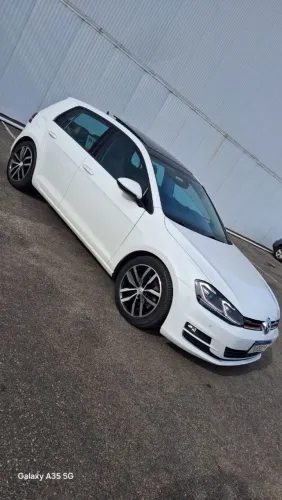 Volkswagen Golf Highline 1.4 TSI Total Flex Aut. 2017