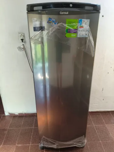 Geladeira Frost Free 337L com Espaço Extra Frio cor Inox Consul - CRB39MK