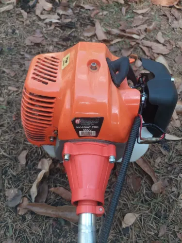 Roçadeira a gasolina 65cc excelente R$ 560,oo watsap *