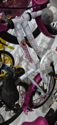 Bicicleta infantil aro 16 com cestinha