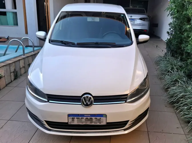 Volkswagen Fox Trendline 1.0 Flex 12V 5P 2016