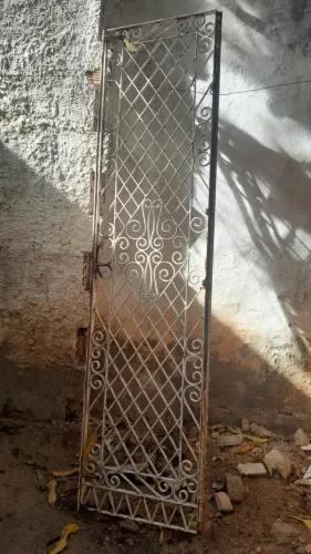 Portao retro em ferro