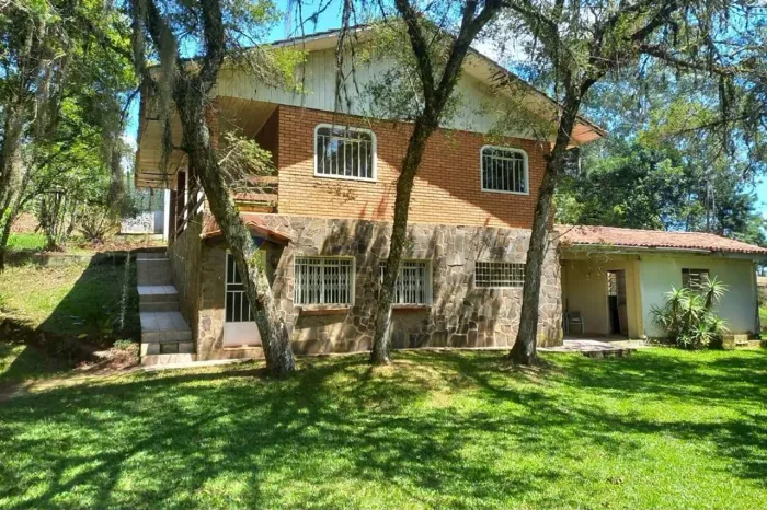 Chácara à Venda no bairro Jardim das Camélias