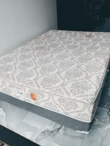 Cama box de casal espuma entrego 