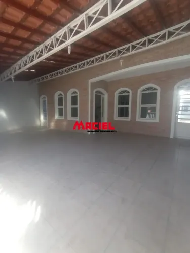 IMPERDIVEL EXCELENTE SOBRADO 4 DORM E 5 VAGAS DE GARAGEM NO PARQUE INTERLAGOS