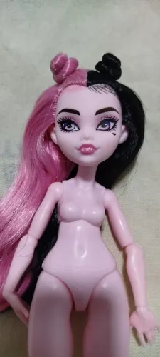 Boneca Draculaura G3 Monster High ( LEIA A DESCRIÇÃO)