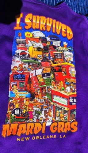 Camisa " i survived Mardi Gras" lembrança bar crawl Nova Orleans