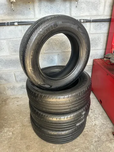 Pneu aro 15