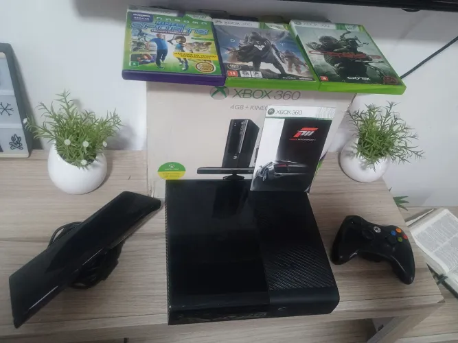 Xbox 360 + Controle acessórios e jogos