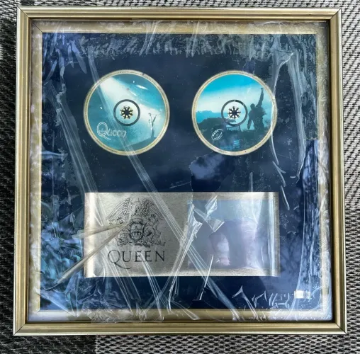 Coleção limitada Queen Ultimate Box - 20 CDs metalização em ouro (Raridade)
