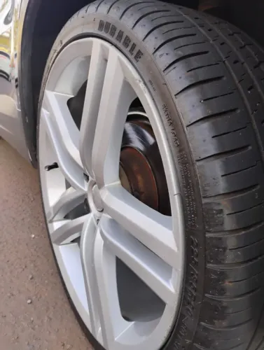 RODA NEW STRONG ARO 20