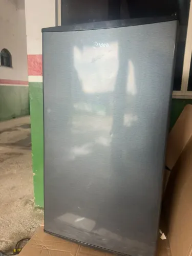 Frigobar Midea 124litros