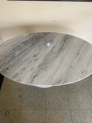 Mesa saarinen jantar oval