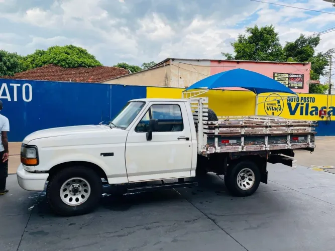 Ford F-1000 XL 2.5 HSD Diesel TB 1997