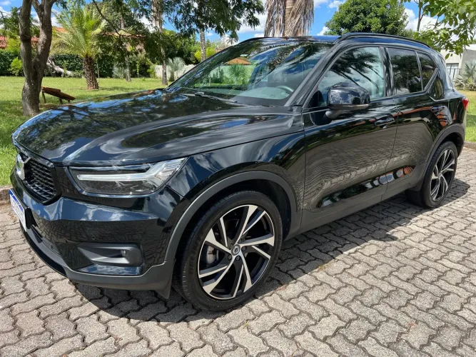 Volvo XC40 T-5 R-design 2.0 252cv AWD 2019