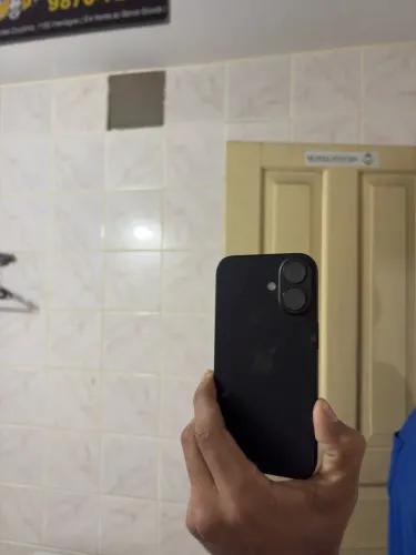Iphone 16 128 preto