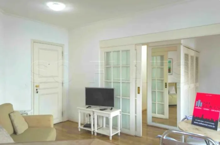 Flat próximo a Av. Faria Lima, 9 de Julho, no Itaim Bibi com entrada imediata.