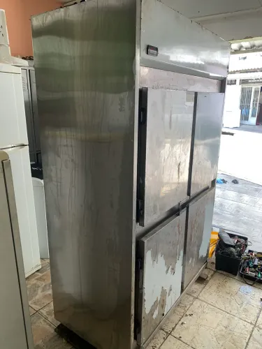 Gelopar Refrigerador 4 Portas Inox 110v