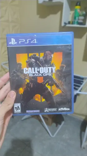 Vendo mídia física de Call of Duty 4, Novo sem arranhões.