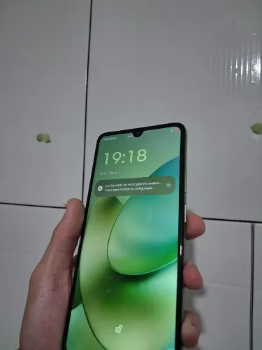 ? Vendo Moto G06 256GB / 4GB RAM (+ RAM Boost) - Tela Gigante e Muita Memória!
