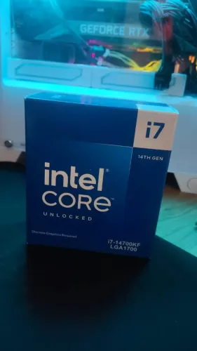 Processador Intel i7 14700kf + brinde.