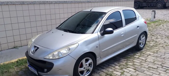 Peugeot 207 XR 1.4 Flex 8V 5P 2009