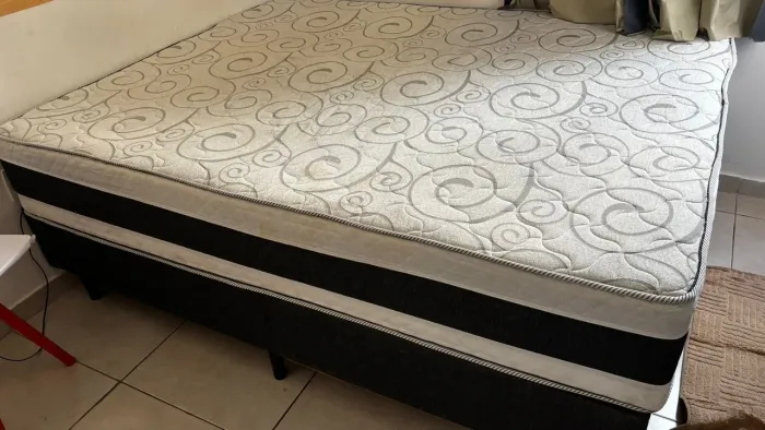 Cama Queen