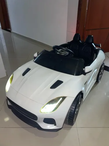 Carro elétrico infantil