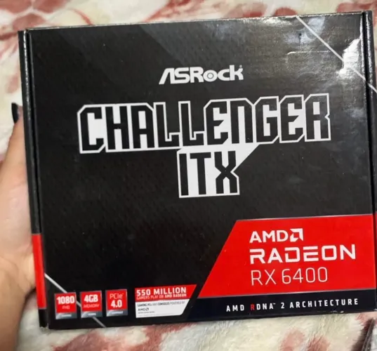 PLACA DE VÍDEO RX 6400