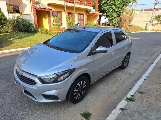 Chevrolet Onix Hatch LTZ 1.4 8V Flex Power Aut. 4P 2016