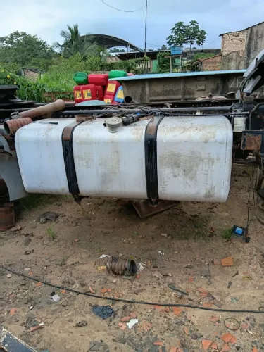 Tanque do Mercedes 3340