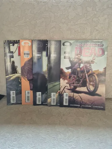 THE WALKING DEAD (LOTE HQ FORMATINHO) - NÚMEROS 11 AO 15 (EXCELENTE ESTADO)