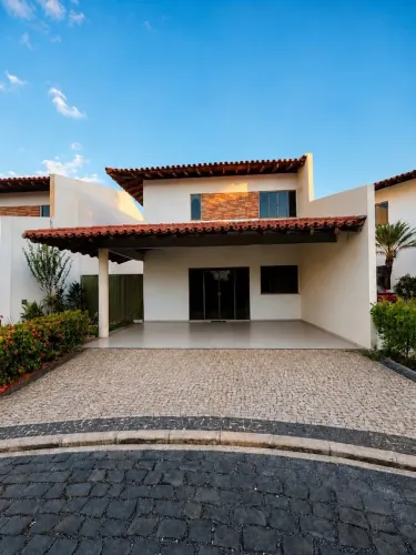 Casa em condomínio fechado 