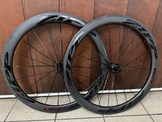 Roda speed Zipp Carbono