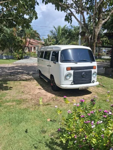 FRETE PARA VIAGEM/COM AR CONDICIONADO E BANCOS CONFORTÁVEIS