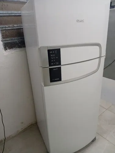 Geladeira Consul Frost Free 440 litros gelando perfeitamente 