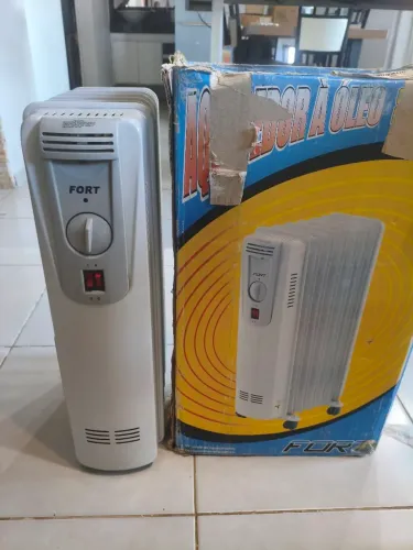 Aquecedor elétrico a óleo