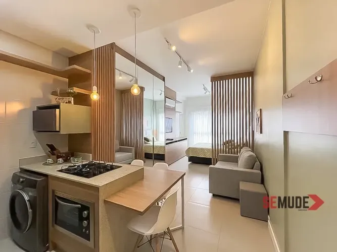 Apartamento para venda possui 31 m² com 1 quarto em Pantanal - Florianópolis - NA FRENTE D