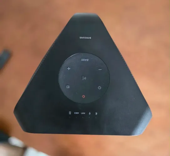 CAIXA SOM SAMSUNG SOUND TOWER MX-ST45B/ZD