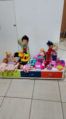Brinquedos tudo por170 reais