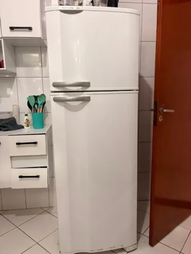 GELADEIRA ELECTROLUX FROST FREE DF38 - DUPLEX COM FREEZER