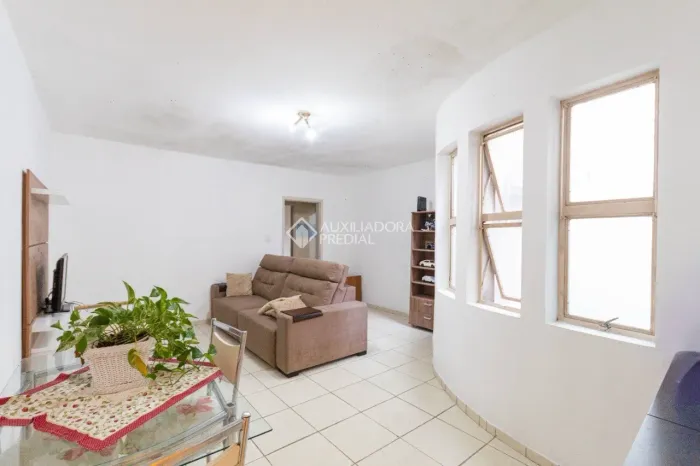 Apartamento de 2 dormitórios no Bom Fim em Porto Alegre / RS