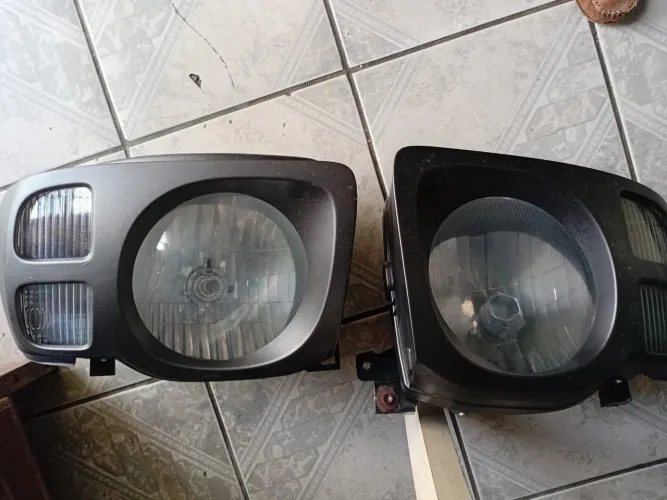 Jogo de farol da dianteiro da X TERRA 2001/06